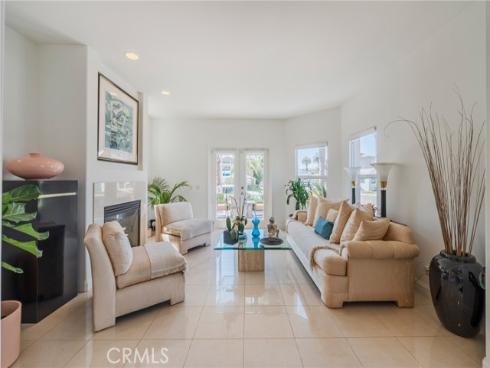 428 12th Street, Huntington Beach, CA