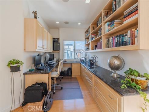 428 12th Street, Huntington Beach, CA