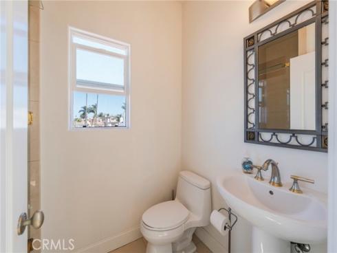 428 12th Street, Huntington Beach, CA