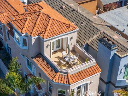 428  12th   Street, Huntington Beach, CA