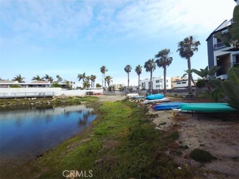 17072  Pacific Coast (#100)  202 , Huntington Beach, CA