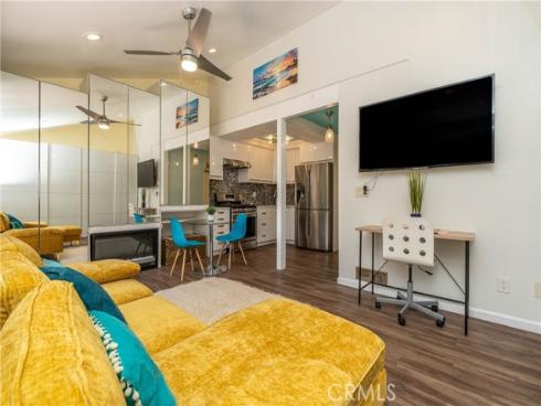 17072  Pacific Coast (#100)  202 , Huntington Beach, CA