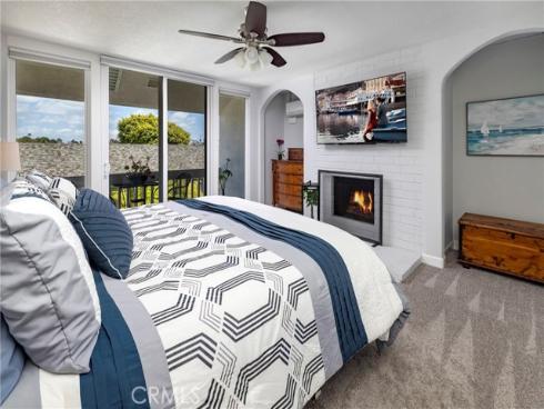 16422 Harbour 17 Lane, Huntington Beach, CA