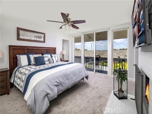 16422 Harbour 17 Lane, Huntington Beach, CA