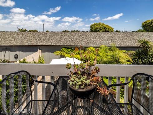 16422 Harbour 17 Lane, Huntington Beach, CA