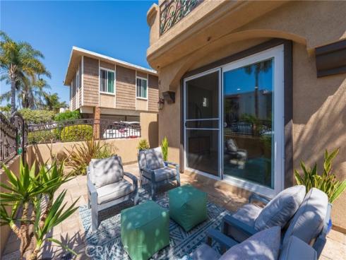 416 15th Street, Huntington Beach, CA
