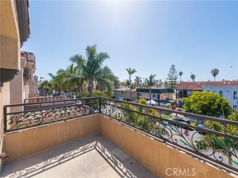 416 15th Street, Huntington Beach, CA