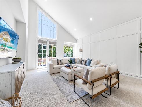 19365 Woodlands Drive, Huntington Beach, CA