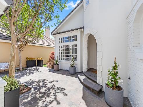 19365 Woodlands Drive, Huntington Beach, CA