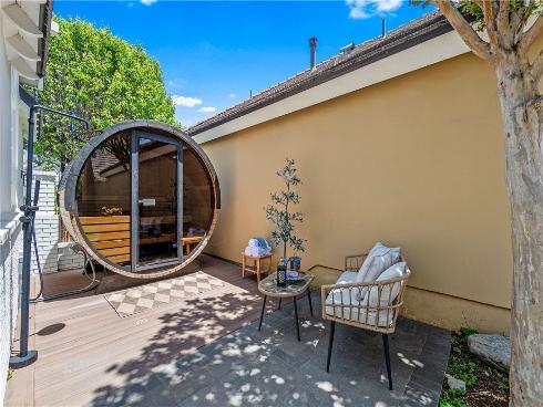 19365 Woodlands Drive, Huntington Beach, CA