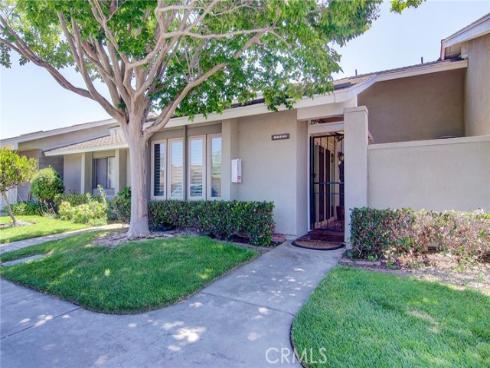8646 Butte 604B Circle, Huntington Beach, CA
