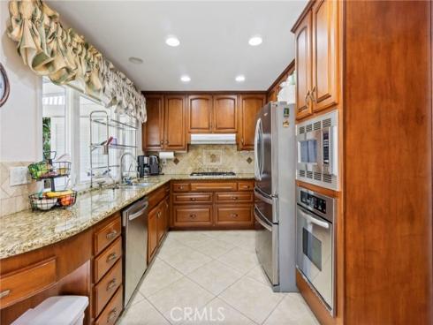 21041 Shaw Lane, Huntington Beach, CA