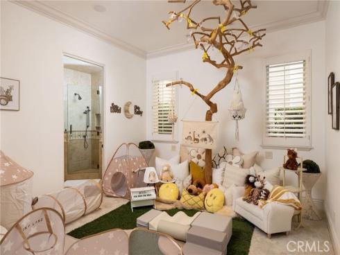 16111 Santa Barbara Lane, Huntington Beach, CA