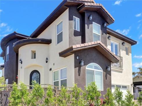 19002 Delaware Street, Huntington Beach, CA