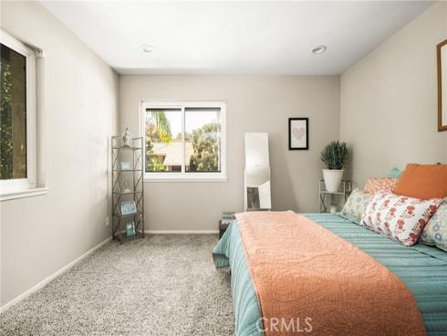 7648 Bay 201 Drive, Huntington Beach, CA