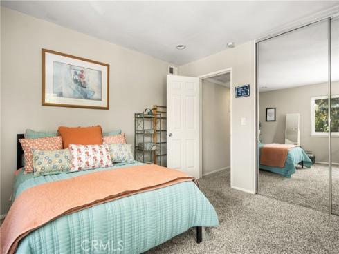 7648 Bay 201 Drive, Huntington Beach, CA