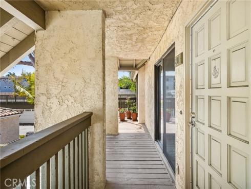 7648 Bay 201 Drive, Huntington Beach, CA