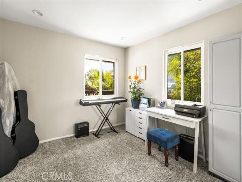 7648 Bay 201 Drive, Huntington Beach, CA