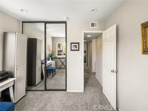 7648 Bay 201 Drive, Huntington Beach, CA