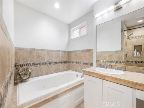 216 16th Street, Huntington Beach, CA