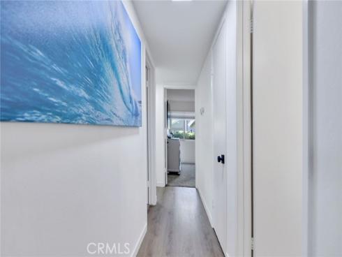 8866 Tulare 301C Drive, Huntington Beach, CA