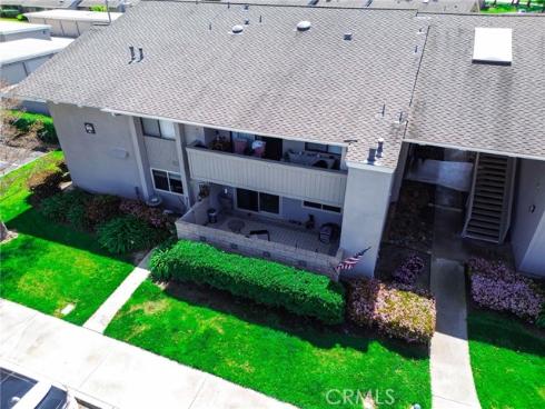 8866 Tulare 301C Drive, Huntington Beach, CA