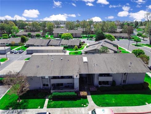 8866 Tulare 301C Drive, Huntington Beach, CA