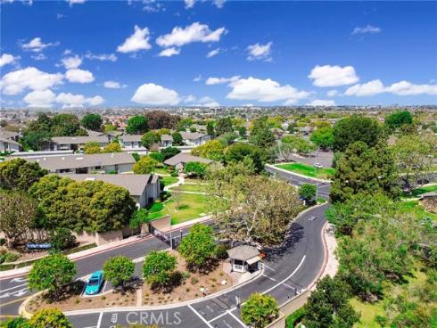 8866 Tulare 301C Drive, Huntington Beach, CA