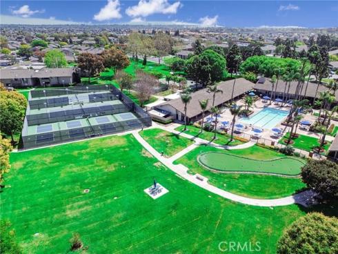 8866 Tulare 301C Drive, Huntington Beach, CA