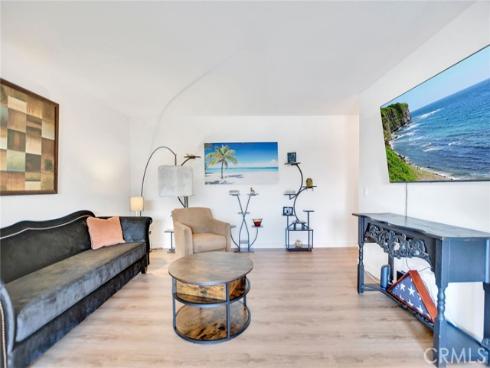 8866 Tulare 301C Drive, Huntington Beach, CA