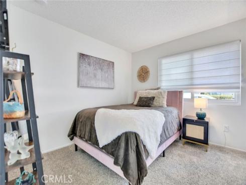 8866 Tulare 301C Drive, Huntington Beach, CA