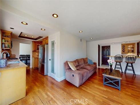 8492 Spring Circle, Huntington Beach, CA