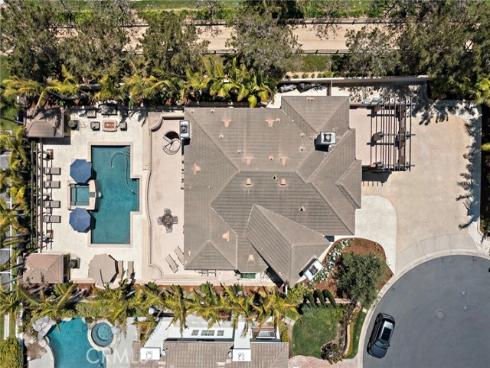 18976  Rockinghorse   Lane, Huntington Beach, CA