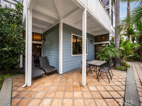 16282  Mandalay   Circle, Huntington Beach, CA