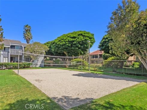 17152 Pacific Coast 19 , Huntington Beach, CA