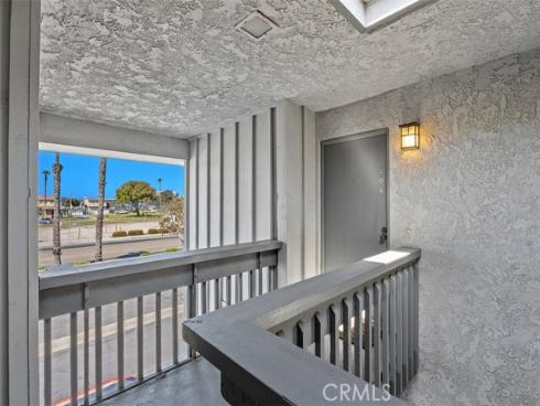 17152 Pacific Coast 19 , Huntington Beach, CA