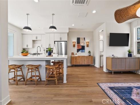 19071  Main  105  Street, Huntington Beach, CA