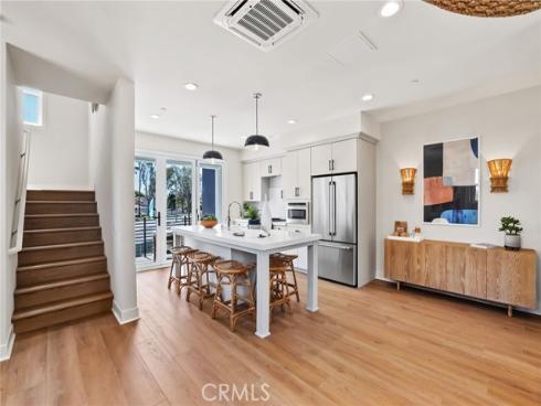 19071  Main  105  Street, Huntington Beach, CA