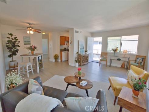 16387 De Anza CI60 Circle, Huntington Beach, CA