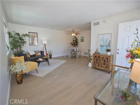16387 De Anza CI60 Circle, Huntington Beach, CA