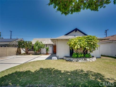 5671 Mangrum Drive, Huntington Beach, CA