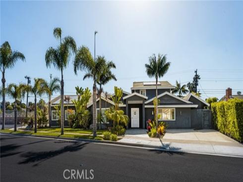 20402 Seven Seas Lane, Huntington Beach, CA