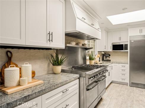 20402 Seven Seas Lane, Huntington Beach, CA