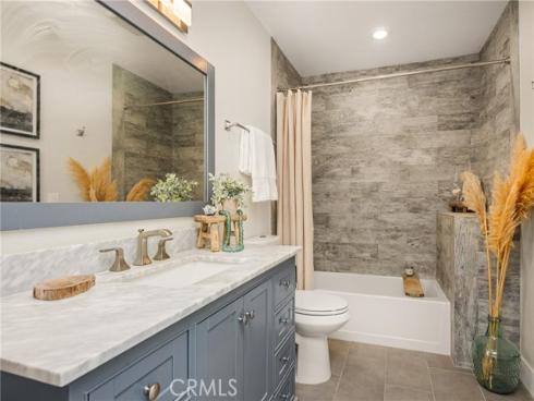 20402 Seven Seas Lane, Huntington Beach, CA