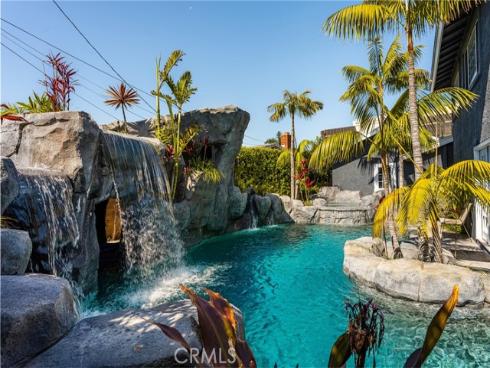 20402 Seven Seas Lane, Huntington Beach, CA