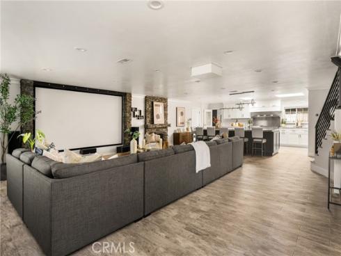 20402 Seven Seas Lane, Huntington Beach, CA