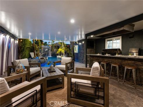 20402 Seven Seas Lane, Huntington Beach, CA