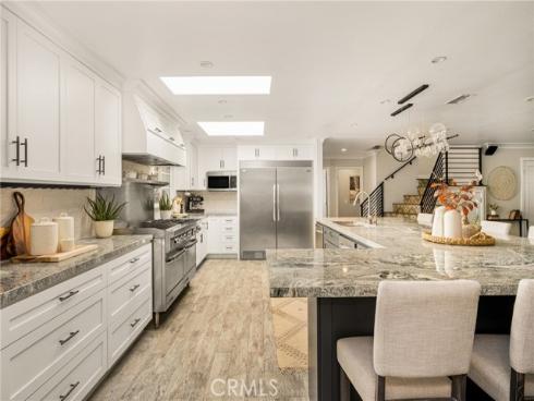 20402 Seven Seas Lane, Huntington Beach, CA