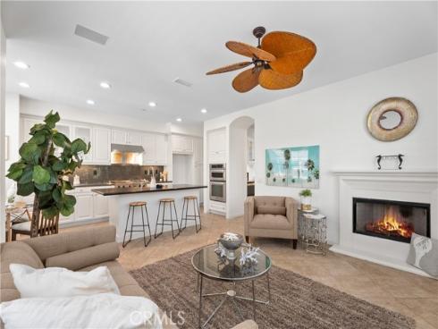 6249 Pacific Pointe 16 Drive, Huntington Beach, CA