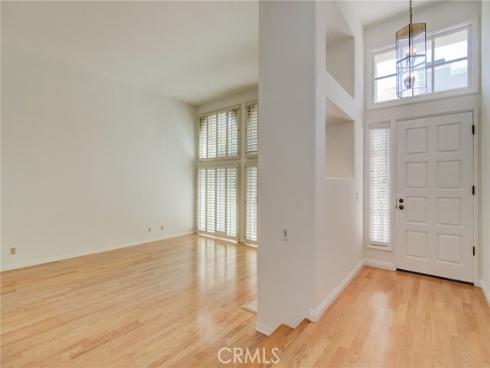 6052 Shadowbrook Circle, Huntington Beach, CA